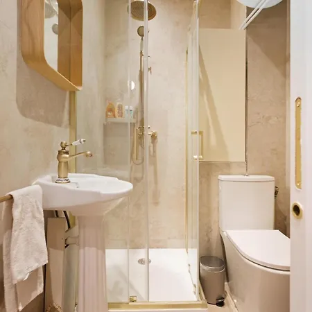 Apartment Center Republique Ac *